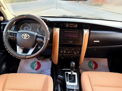 2017 Toyota FORTUNER 照片 3