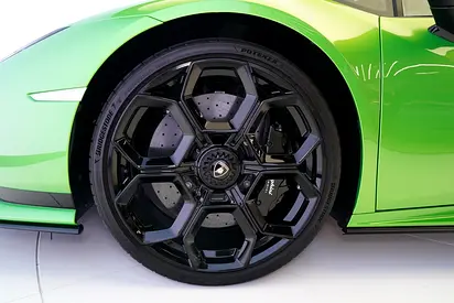 2024 Lamborghini HURACAN 缩略图 8