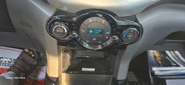 صورة 13 لـ 2014 FORD ECOSPORT