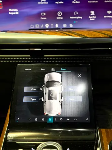 2025 Cadillac ESCALADE 缩略图 10