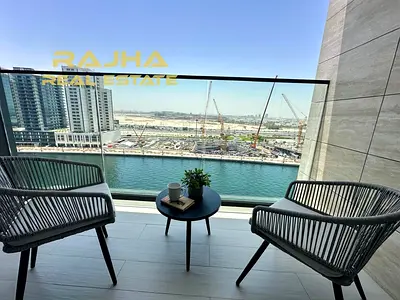 Large Furnished Studio | With Jacuzzi | Canal View