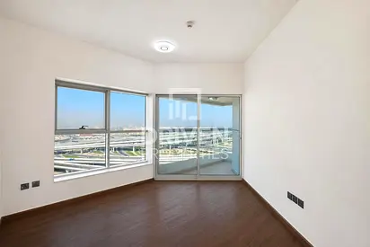 Upgraded Unit | Ready to Move in | Near Metro