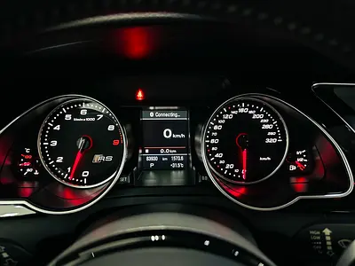 صورة 11 لـ 2014 AUDI RS5
