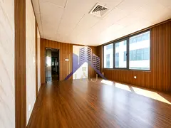 Office Available On Prime Location Close to Rigga Metro Station In Muraqqbat Deira