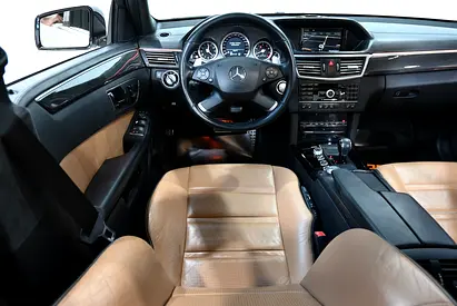 2011 Mercedes-BENZ E-CLASS thumbnail 8