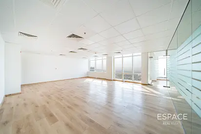 High Floor | Vacant Now | Call Today