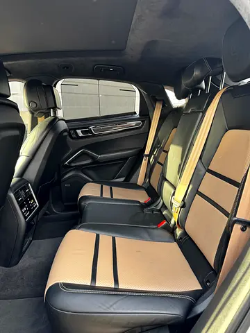 2023 Porsche CAYENNE 照片 8