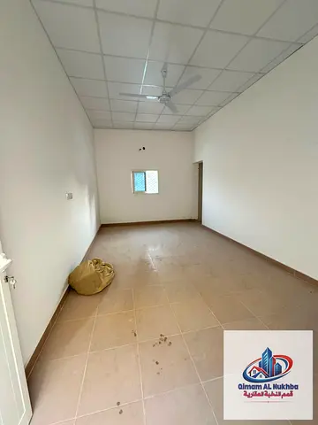 بيت عربي أول ساكن في القادسية، 6 غرف ماستر، مناسب للعائلات الكبيرة، 95 ألف درهم سنويًا، والدفع على 4 أو 6 دفعات.