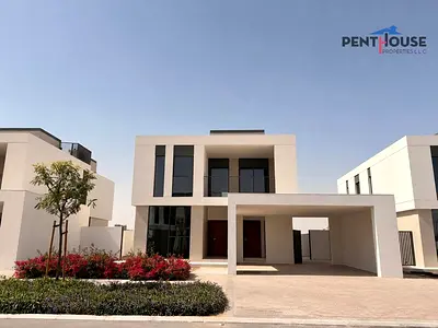 Golf Course Backing | Large Plot | Premium