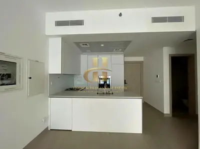 Semi Furnished | Direct access to Gym & Garden | Close to School