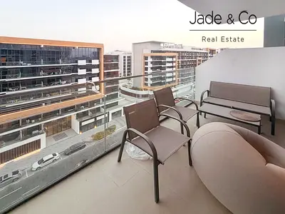 Community Expert | Furnished | Mid Floor