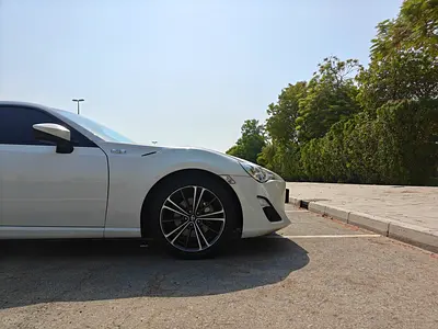 صورة 10 لـ 2015 Toyota 86