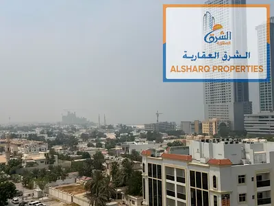 غرفه وصاله و2 حمام مع باركن مجانا _ قريبه من كل الخدمات علي كورنيش عجمان مباشر