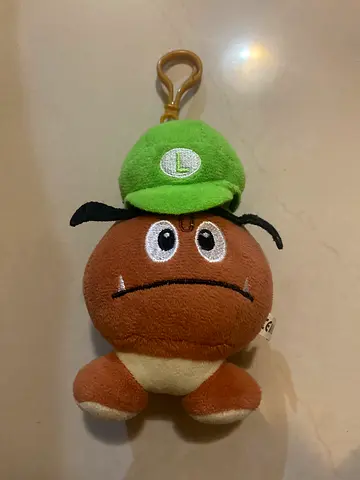 Small Goomba Plush Keychain (Super Mario) - Good Condition