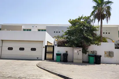 AMAZING | 4-BR + MAID’S VILLA | UMM SUQEIM 3