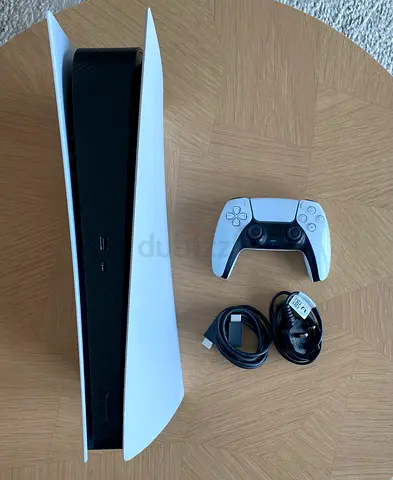 PlayStation 5 Digital Edition UAE Version With 1 Controller