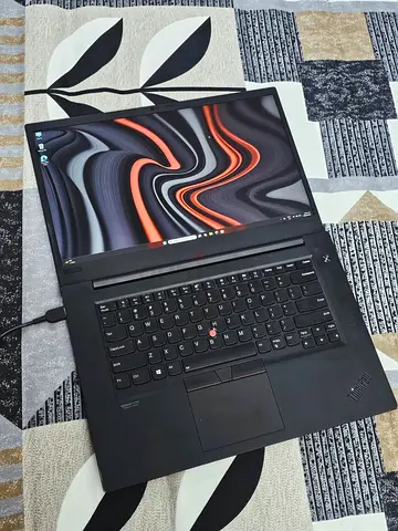 X1 Carbon Extreme - XEON processor + 4gb Nvidia Graphics Card - Powerful Lenovo Thinkpad Workstation
