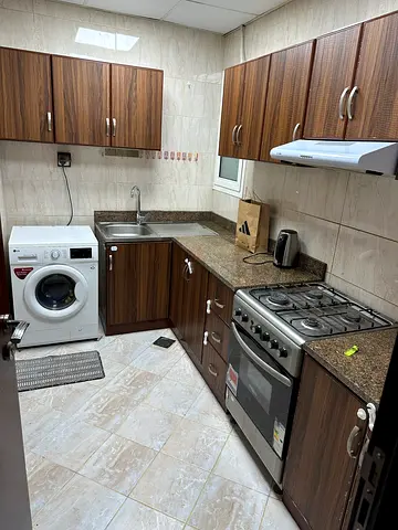 Fully Furnished Room available in flat only for Executive Bachelor