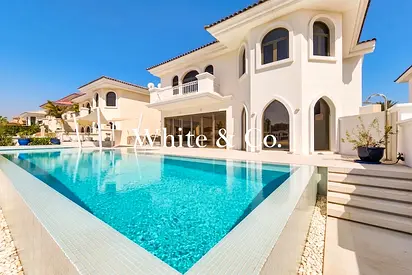 Extended Plot | Partial Renovated | 5 Bed