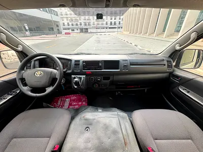 2017 Toyota HIACE — фото 8