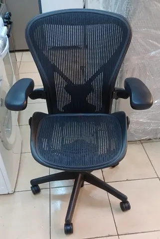 Herman Miller Aeron Chair Type B And C for sale ultimate comfort excellent condition