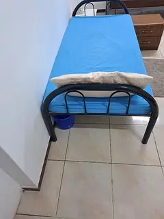 EXECUTIVE BED SPACE AVAILABLE FOR GENTS