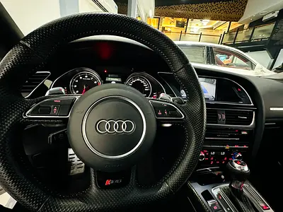 صورة 10 لـ 2014 AUDI RS5