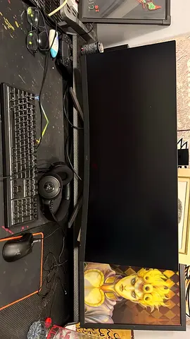 Rtx5070 ti shadow 16 ram-monitor 200 2k i5 14400k with Keyboard, Mo Headset (Bundle)