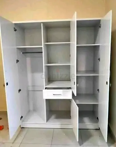 New wardrobe 3door colour white