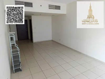 شقة واسعة (3 غرف نوم وصالة) متاحة للبيع في أبراج "عجمان ون" (Ajman One Towers)...