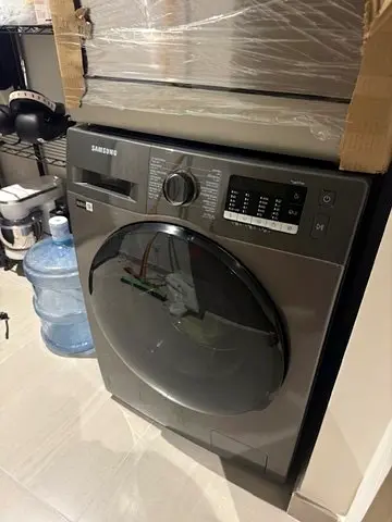 Samsung Front Load Washing and Dry Machine