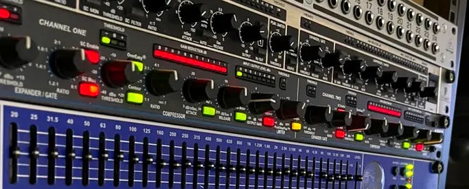 DBX 1066 dual channel audio compressor