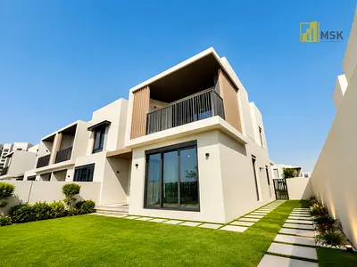 True Corner Unit | Single Row | Close to Park