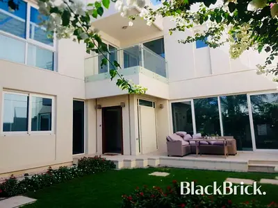 Lower Dewa Bills|Unfurnished 3BR plus M|2 Storages