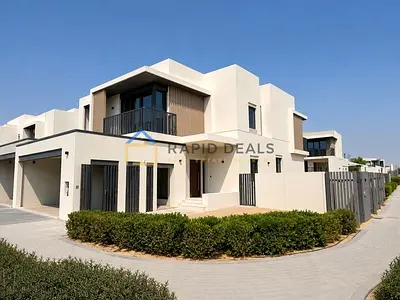 Brand New 4BR+M Corner Townhouse Nearby Amenities