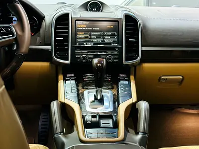 2016 Porsche CAYENNE 缩略图 11