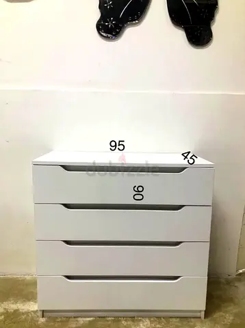 4-chest of Drawer