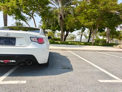 صورة 9 لـ 2015 Toyota 86