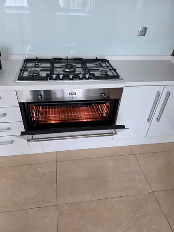 Smeg Built-in gas hob with Siemens oven, stainless steel