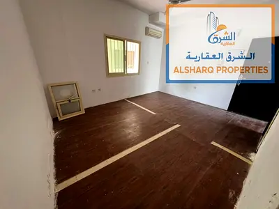 ستوديو طابق أرضي ثاني صف من كورنيش عجمان تكييف وتبريد سبليت موقع مميز وقريب من جميع الخدمات سهولة الوصول إلى الشارقة ودبي