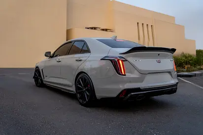 2022 Cadillac CT4 V-Series Blackwing | GCC Specs | Manual
