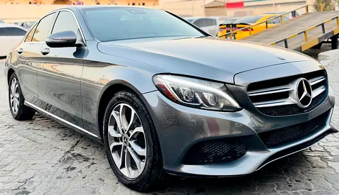 2018 MERCEDES BENZ C300 CLEAN TITLE