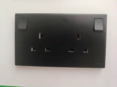 Black Double UK Power Socket Wall Plate (2-Gang, Switched) schneider