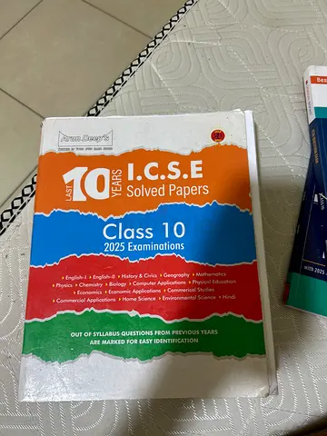 ICSE Class 10 Solved Papers 2025 - Last 10 Years (Paperback)