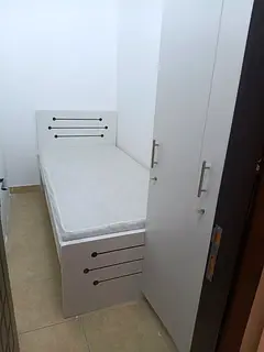 Brand New Executive Partition – AED 1,300 | Few People Only | Fish Market