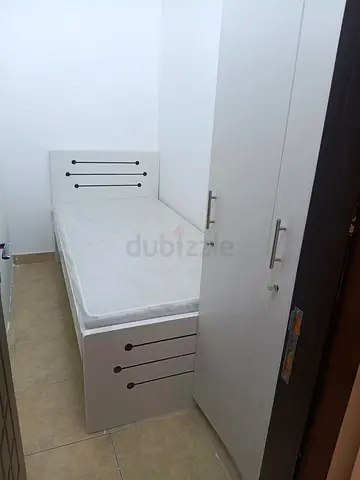 Brand New Executive Partition – AED 1,300 | Few People Only | Fish Market