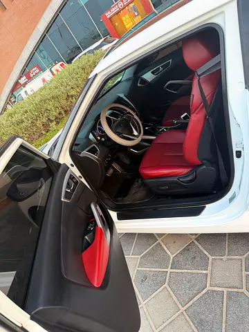 صورة 5 لـ 2015 Hyundai VELOSTER
