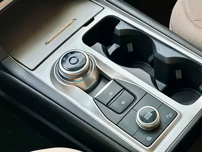 صورة 8 لـ 2021 FORD EXPLORER