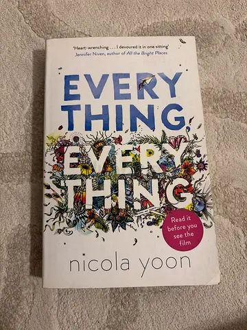 Everything, Everything by Nicola Yoon - Paperback