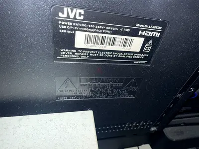 JVC LED TV / Monitor - Model LT-32V475